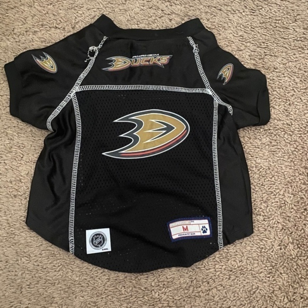 Anaheim Ducks Official NHL Dog Jersey — Black Hockey Medium M